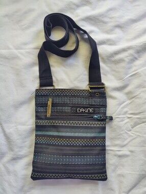Dakine Jive Crossbody Small Purse